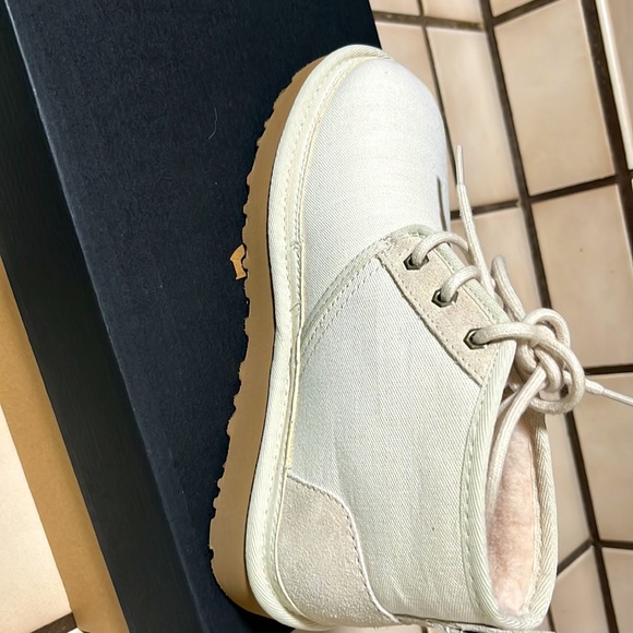 Neumel Canvas II Unisex boys 5 fits 6.5 for women. With tags and original box - Picture 4 of 4